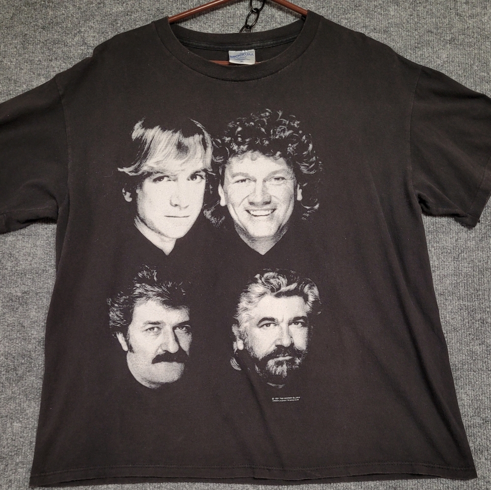 Men's Graphic T-Shirt - Black MOODY BLUES Vintage BROCKUM
